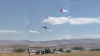 Elazığ'da orman yangınına havadan müdahale gerçekleştiriliyor