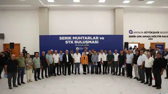Büşra Özdemir, muhtarlarla bir araya geldi ve ihtiyaçları dinledi