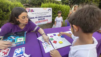 Tarsus'ta çocuklara eğlenceli zeka oyunları deneyimi sunuldu