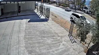 Bursa'da kontrolden çıkan otomobil takla attı, baba-oğul yaralandı
