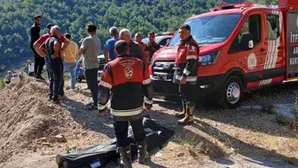 Hassa'da motor kazası: 74 yaşındaki sürücü uçurumdan düştü