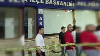 Soma'da freni boşalan otomobil AK Parti ilçe binasına girdi