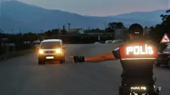 Erzincan'da suçlulara göz açtırılmıyor: 22 kişi yakalandı