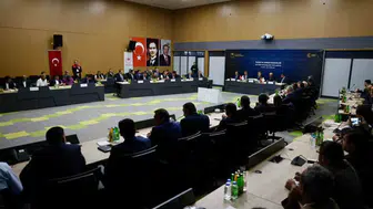 Erzincan'da bakan ziyareti: Yemekte sektör temsilcileriyle bir araya geldi