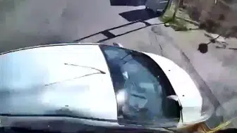 Sultanbeyli'de İETT otobüsü ve otomobil çarpıştı: Bebek dahil 4 kişi yaralandı