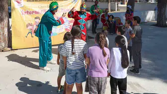 Yeni eğitim yılına renkli başlangıç: Başkan Yetişkin miniklerle buluştu