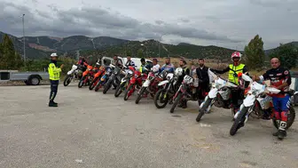 Bilecik'te motosiklet sürücülerine trafik eğitimi verildi