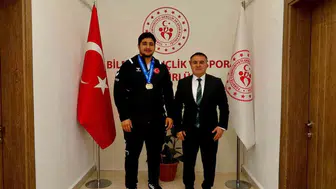 İl Müdürü Demir, Avrupa şampiyonu Zaloğlu’nu tebrik etti