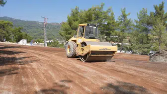 Kaş’ın üç mahallesi arasındaki 16 kilometrelik yol yenileniyor