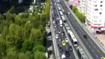 Mecidiyeköy'deki metrobüs arızası seferleri aksattı