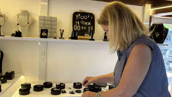 Gümüş işlemeciliğiyle terapi ve ticaret yolculuğu: Dilek Altay'dan başarı öyküsü