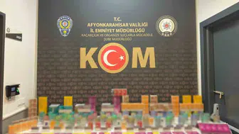 Afyonkarahisar'da düzenlenen operasyonda gümrük kaçağı sigaralar ele geçirildi