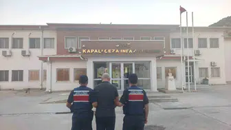 Kuşadası'nda uyuşturucu operasyonunda 2 tutuklama