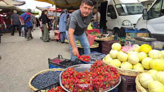 Eskişehir pazarlarında sonbahara rağmen çilek satışları devam ediyor