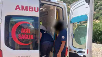 Adıyaman'da hafif ticari araç devrildi: 4 kişi yaralandı