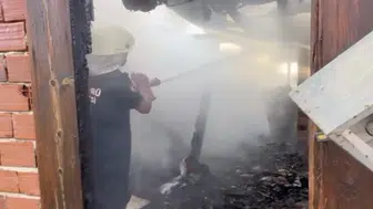 Kastamonu'da çıkan yangın, itfaiye ekiplerinin hızlı müdahalesiyle söndürüldü