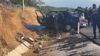 Seydikemer'de otomobil kazası: İki yaşamını yitirdi