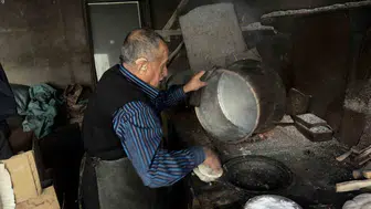 70 yıllık zanaat: Ali usta kalaycılığı yaşatıyor
