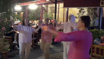 Kanseri birlikte yenen dört arkadaş mutluluklarını paylaştı