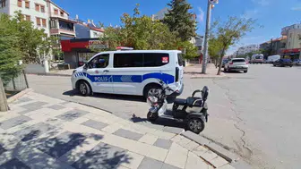 Karaman’da elektrikli bisiklet devrildi, yaşlı kadın yaralandı