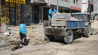 Adıyaman'da Zey Caddesi'nin altyapısı tamamlandı, asfalt serimine geçildi