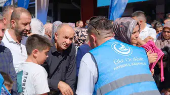 Ülkü Ocakları Kayseri'den eğitim yolculuğuna destek: 5 bin öğrenciye kırtasiye yardımı