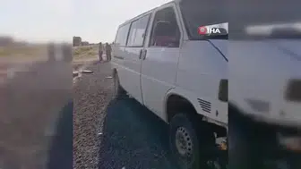 Aksaray'da minibüs ile 3 tekerli moped arasında kaza: 5 yaralı