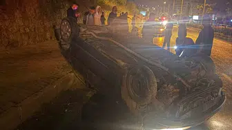Kuşadası'nda meydana gelen trafik kazasında 2 kişi yaralandı