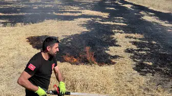 Van'da mahallede korkutan yangın: İtfaiye ekipleri hızlı müdahaleyle söndürdü
