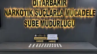 Diyarbakır'da uyuşturucu operasyonunda İranlı şahsın midesinden 60 kapsül metamfetamin çıktı