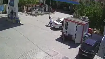 Şekerle boğulma tehlikesini aşan çocuk, polisin hızlı müdahalesiyle hayata döndü