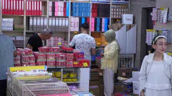 Okul alışverişi sezonu başladı: Çıkrıkçılar Yokuşu'nda hareketlilik artıyor