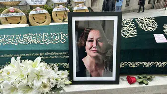 Gülsen Tuncer son yolculuğunu evinde gözyaşlarıyla uğurladı