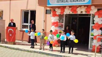 Altıntaş'ta ilköğretim haftası coşkuyla kutlandı