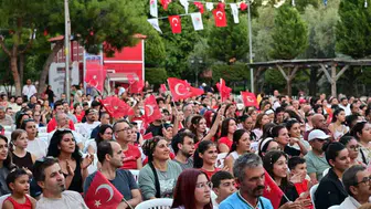 Kepez'de Avrupa şampiyonluğu coşkusu: Filenin Sultanları büyük bir başarıya imza attı