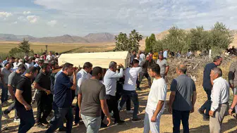 Mardin’de tarlada ölü bulunan 13 yaşındaki çocuğun cenazesi defnedildi