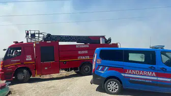 Babaeski'de merada yangın paniği: Yoğun duman kilometrelerce uzaktan görüldü