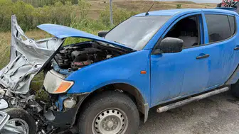 Bayburt'ta otomobil ve pikap çarpıştı: 1 ölü, 4 yaralı