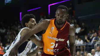 Çayırova Belediyesi hazırlık maçında Galatasaray'a yenildi