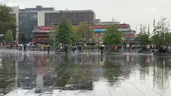 İstanbul'da sabah saatlerinde sağanak yağış etkili oldu
