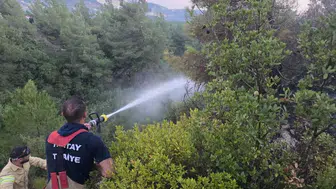 Hatay'da ani orman yangınına hızlı müdahale