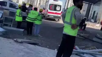 Diyarbakır'da alacak yüzünden inşaat çatısına çıkan işçi ikna edildi