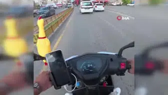 Yol tartışması kask kamerasında gülümsemeyle sonuçlandı