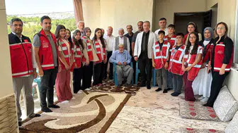Adıyaman'ın son Kore gazisi, savaş anılarını çocuklarla paylaştı
