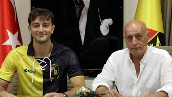 Emrecan Uzunhan, İstanbulspor'a geri döndü