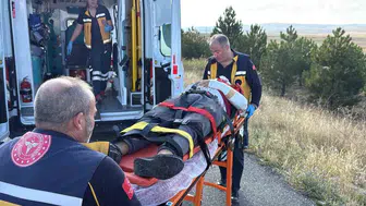 Sivas’ta otomobil tıra arkadan çarptı: 6 yaralı