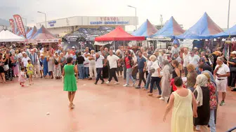 Çınarcık Hamsi Festivali'nde coşkulu kutlama: 4 ton hamsi ikram edildi