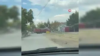 Afyonkarahisar'da hemzemin geçitte faciaya ramak kalındı