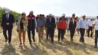 Tuşba'da silajlık mısır hasadı tarla günü programı düzenlendi