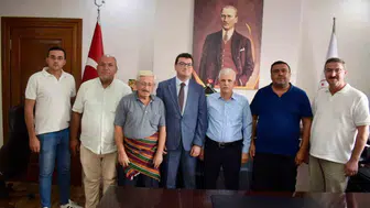 Bozdoğan kaymakamı Hüseyin Şamil Sözen, yılın ahilerini ağırladı